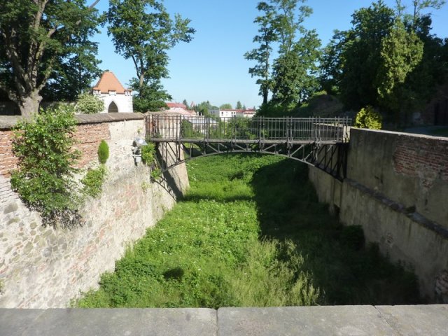 2015